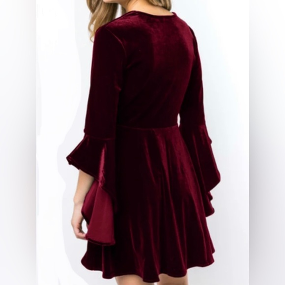 NWOT Red Velvet Flowy Bell Sleeve Deep V Neck Dress - Picture 2 of 12